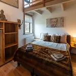 Vakantiehuis Lush With Bubble Bath And Sauna Heure