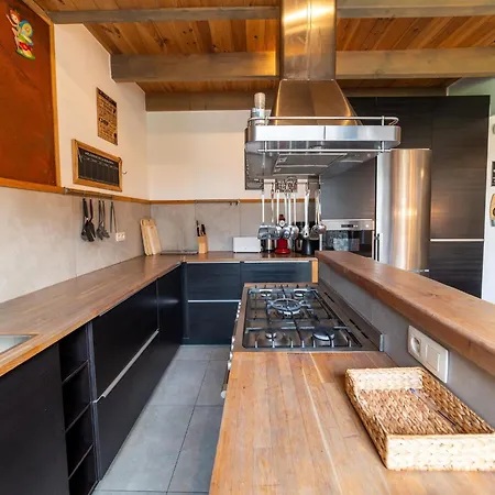 Lush With Bubble Bath And Sauna * Heure